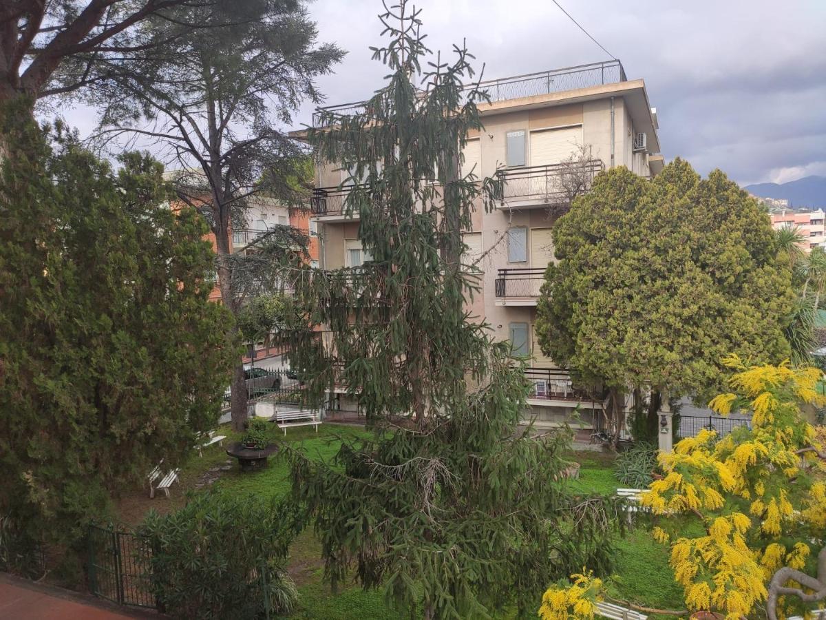 Appartamenti Bemar Diano Marina Exteriör bild