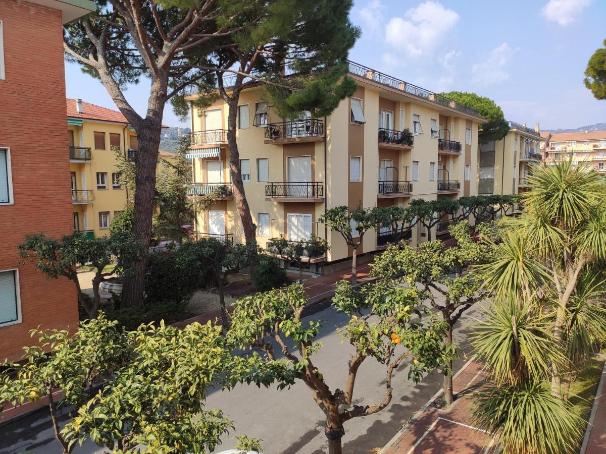 Appartamenti Bemar Diano Marina Exteriör bild